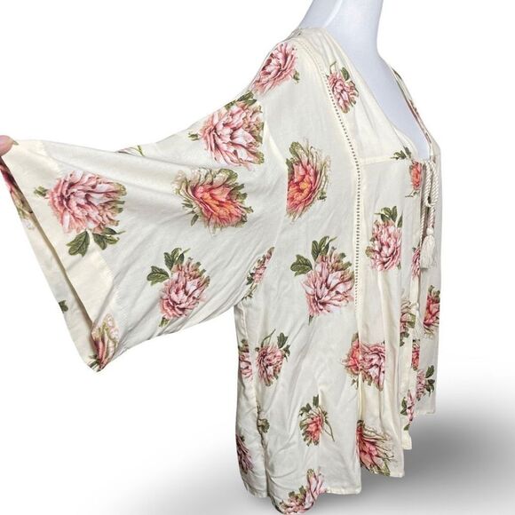 SKYE’S THE LIMIT Floral Kimono, Front Tie Closure, 3/4 Sleeves, Size M - Picture 7 of 8